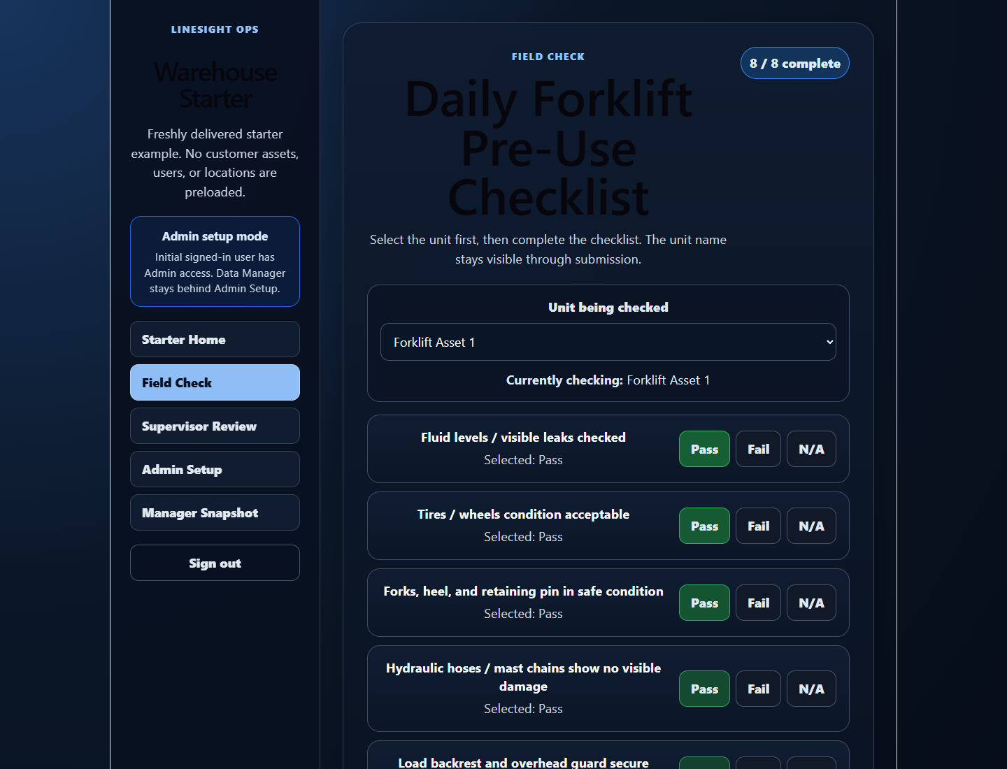 Field checklist with pass/fail/N/A controls and selected asset.